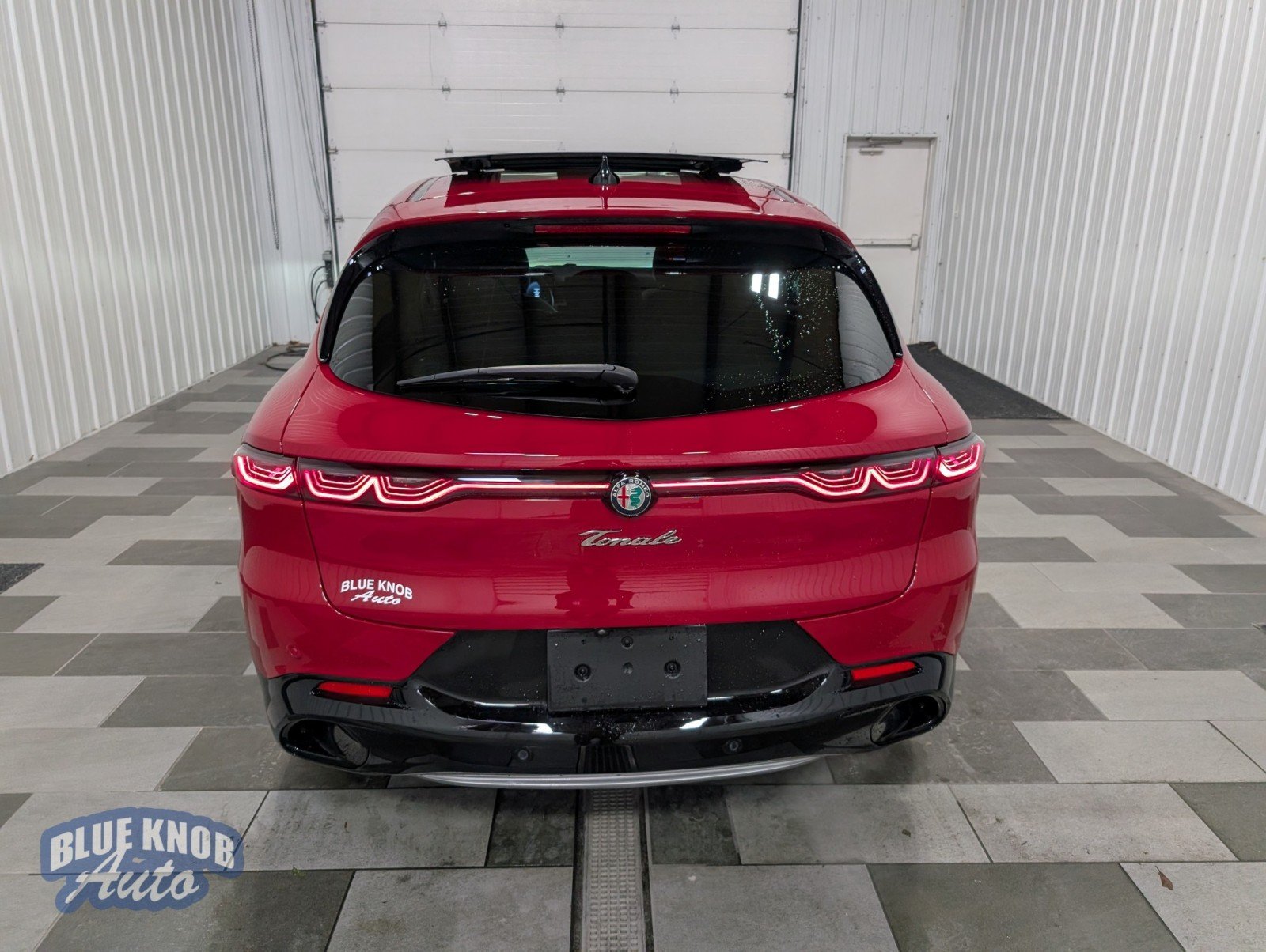 2024 Alfa Romeo Tonale Ti photo 3