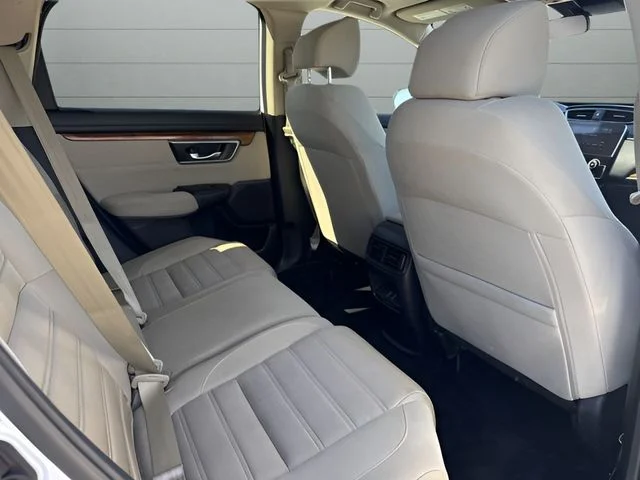 Used 2019 White Honda EX image 23