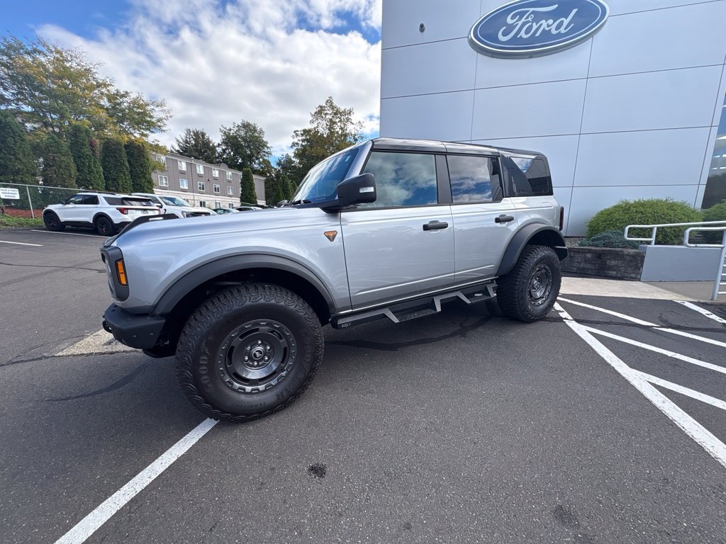 Used 2024 Silver Ford Badlands image 5