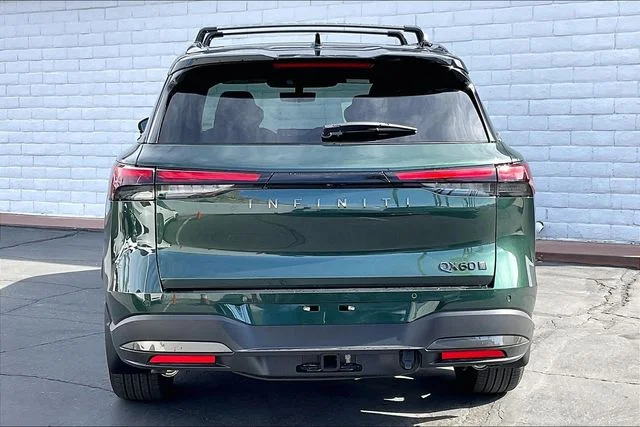 New 2026 Black INFINITI Autograph image 3
