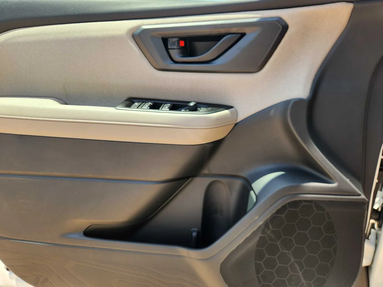 New 2026 CRYSTAL WHITE PEARL Subaru Standard Model image 16