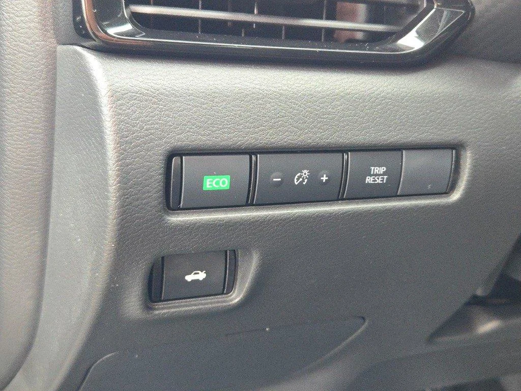 Used 2025 Super Black Nissan SV image 19