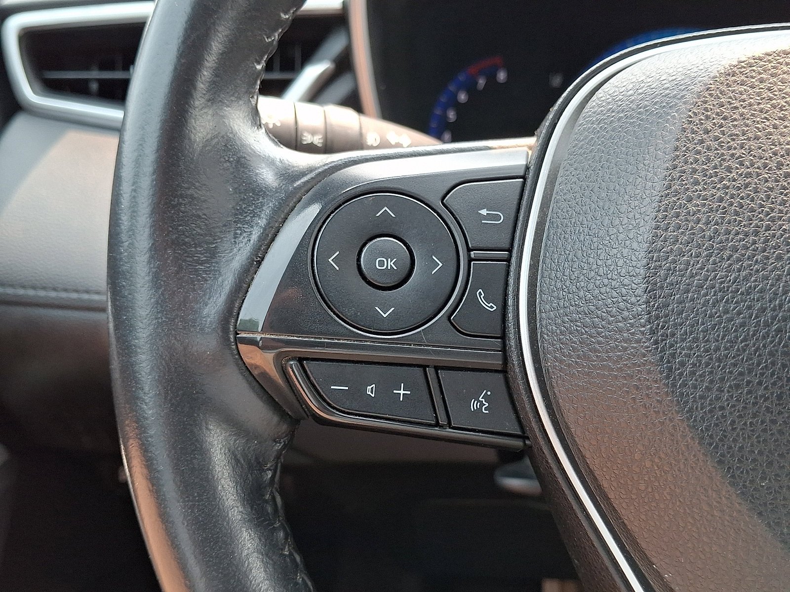 Used 2022 Celestite Toyota XLE image 23