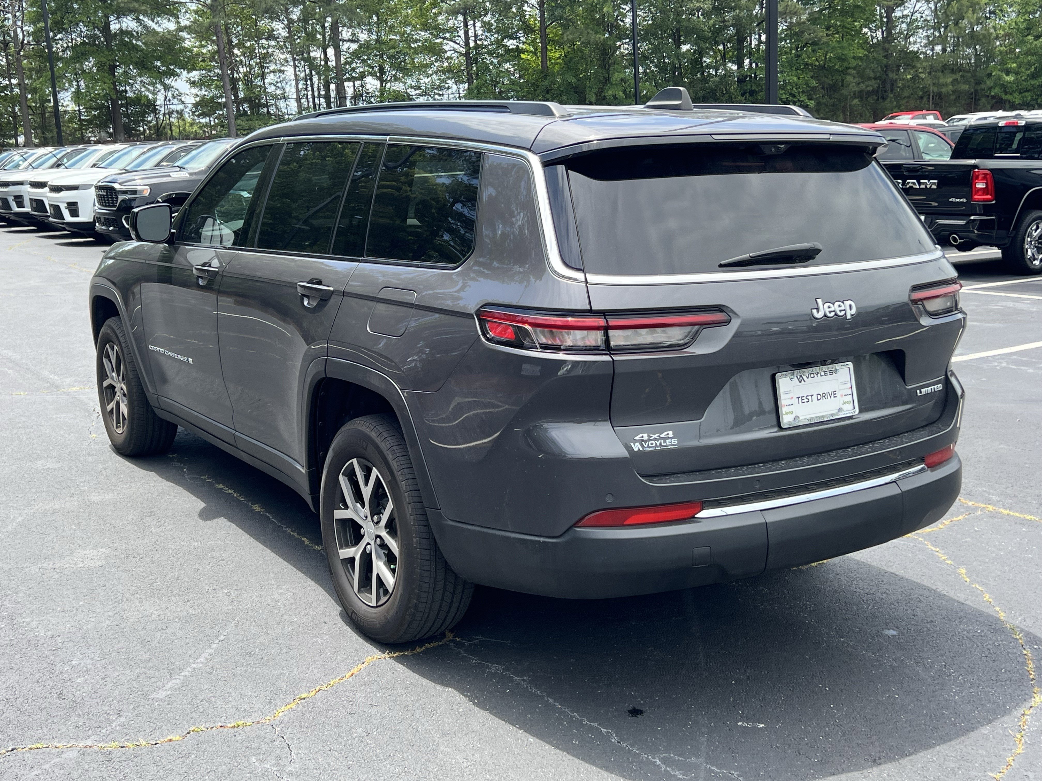 Used 2024 Baltic Gray Metallic Clearcoat Jeep Limited image 6