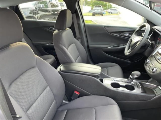 2024 Chevrolet Malibu 1LT - Photo 9