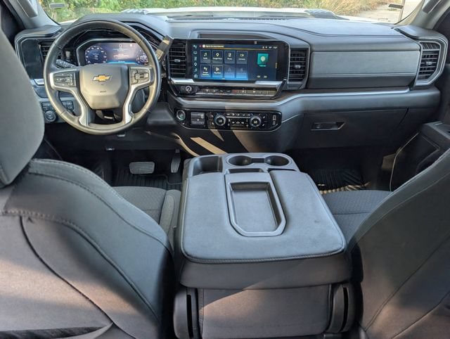 Used 2025 Summit White Chevrolet LT image 21