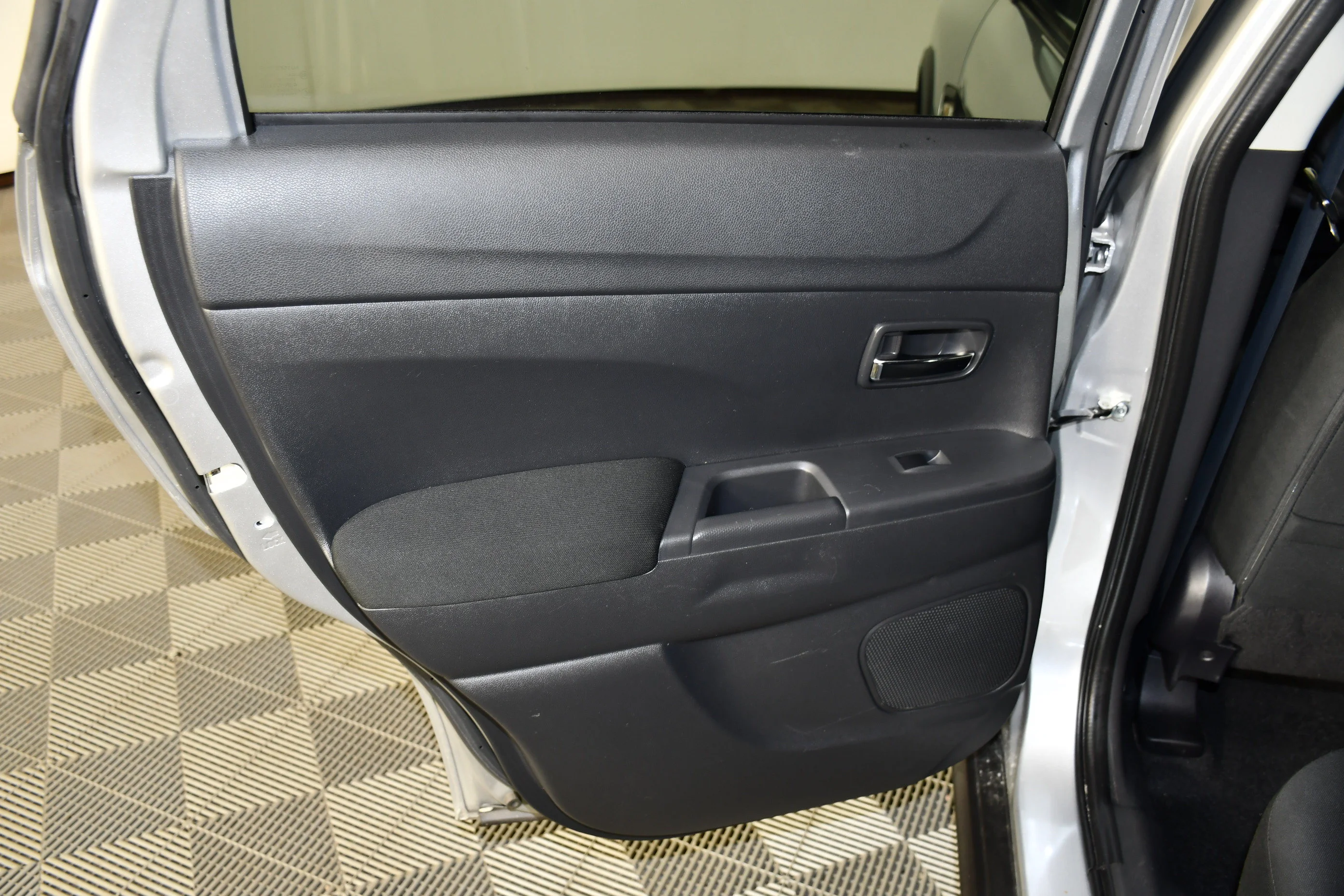 Certified Used 2024 Gray Mitsubishi SE image 26