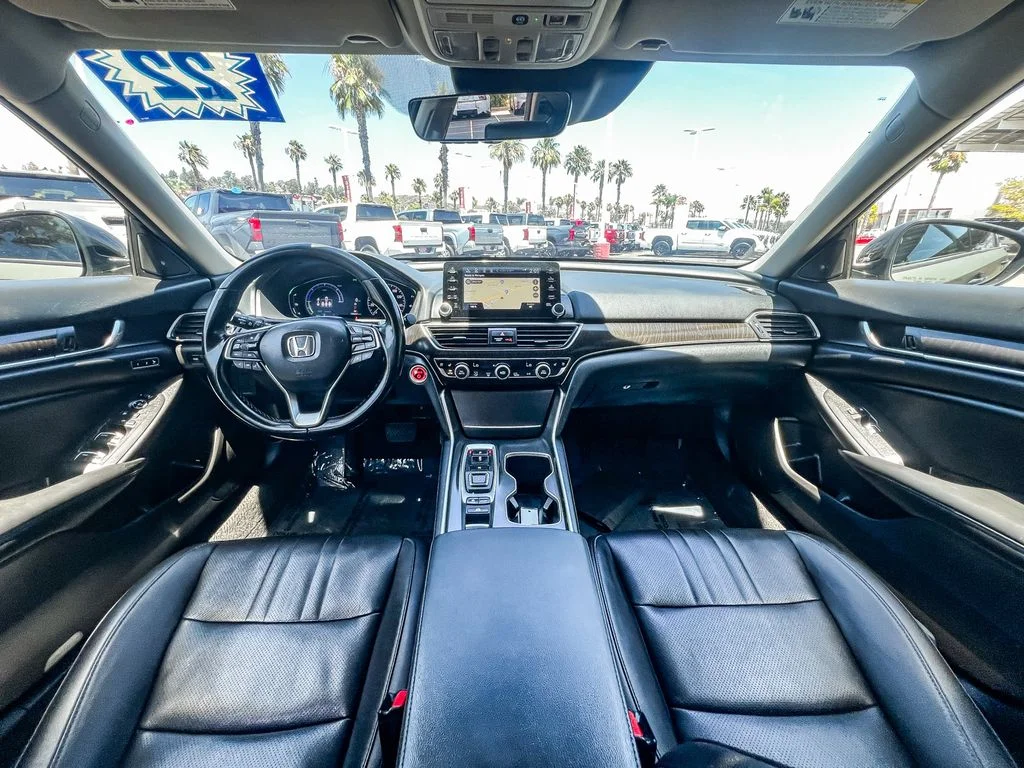 Used 2022 Green Honda Touring image 11