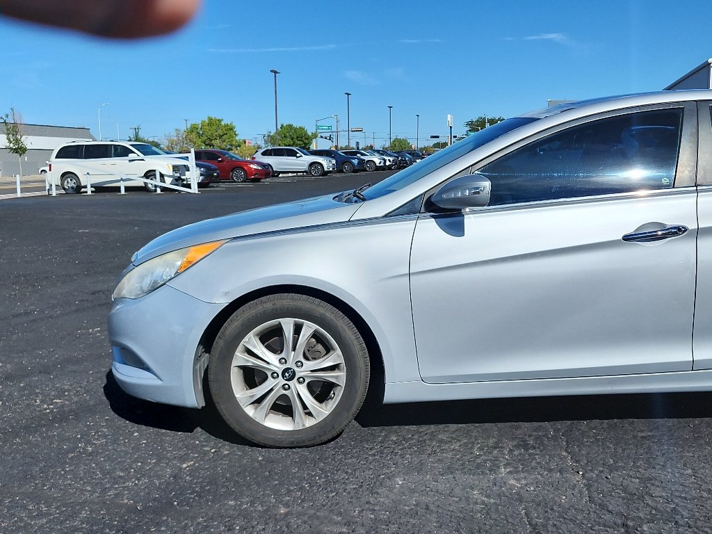 Used 2013 Radiant Silver Metallic Hyundai Limited PZEV image 10
