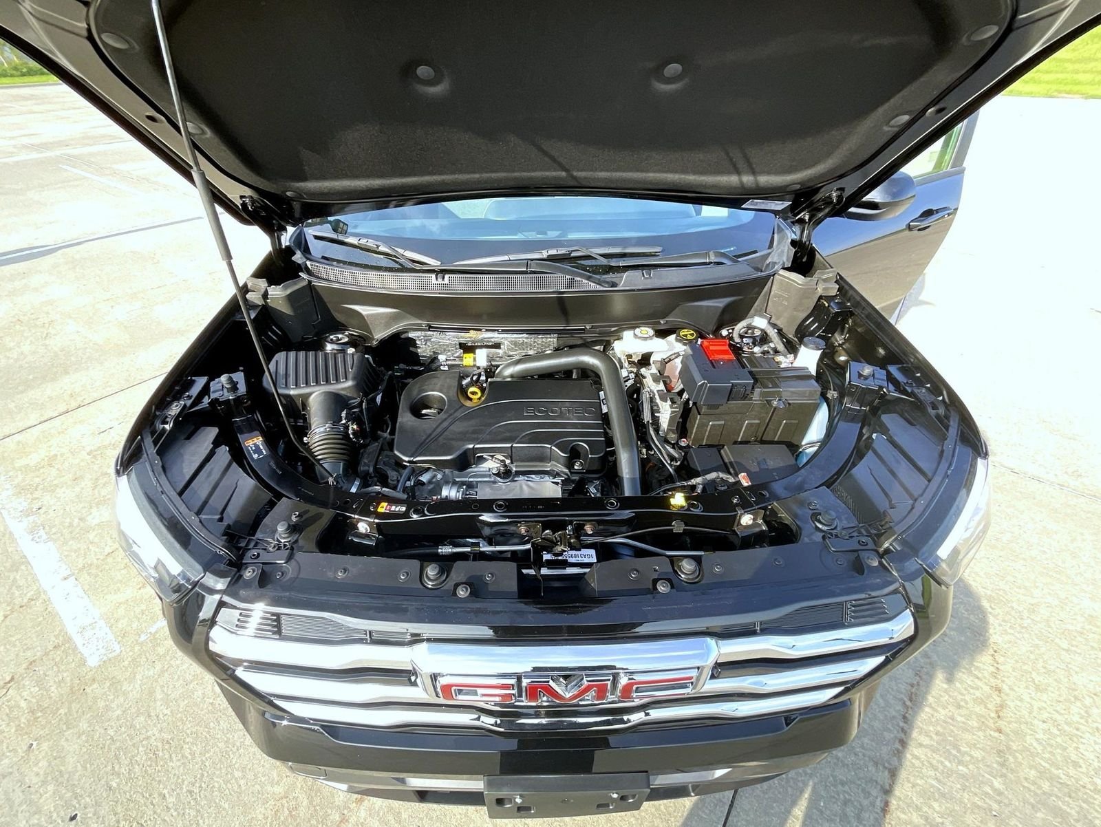 Used 2026 Black GMC Elevation image 24