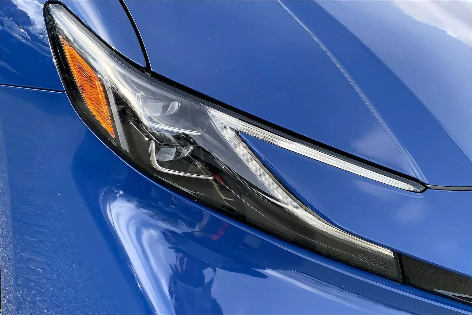 New 2026 Reservoir Blue Toyota XLE image 13