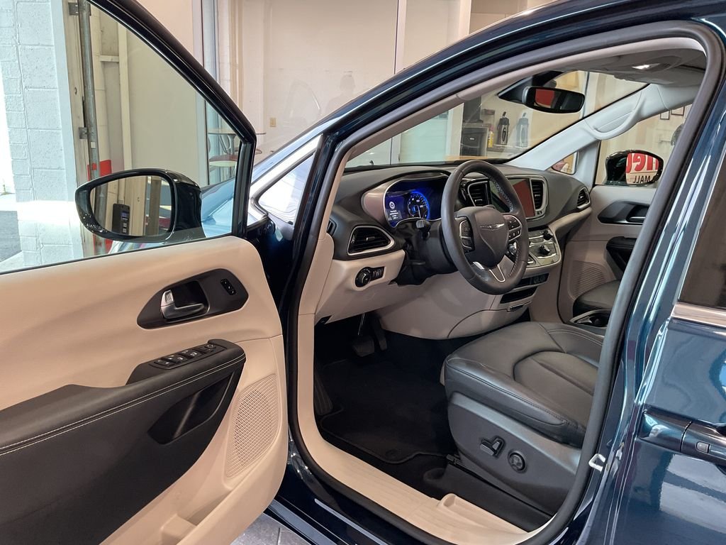 Used 2024 Blue Chrysler Touring L image 13
