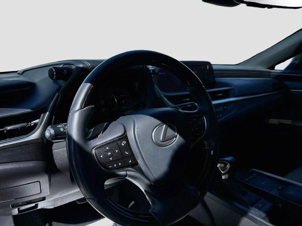 Used 2020 Red Lexus 350 image 9