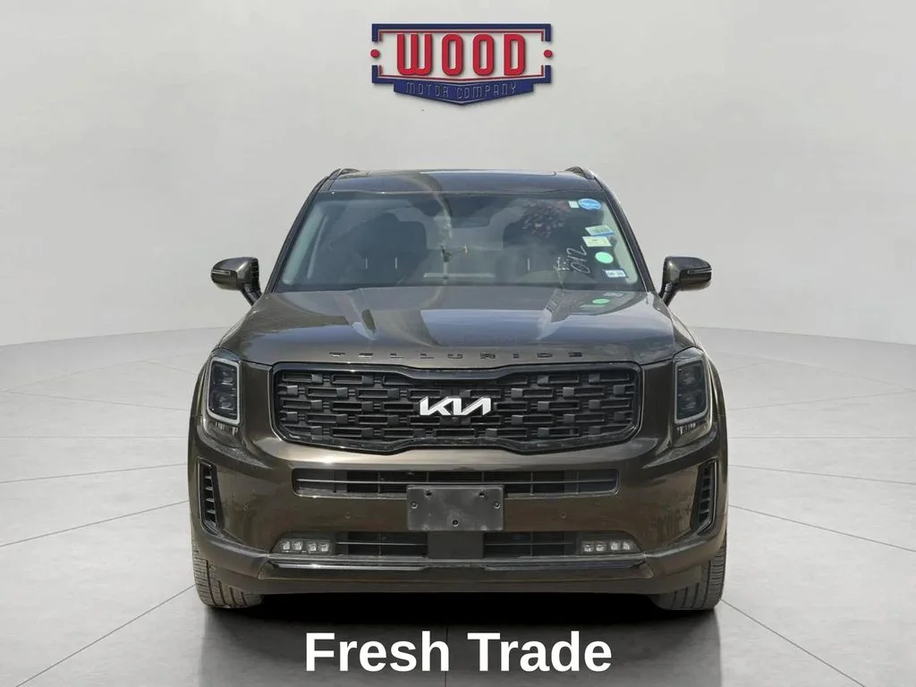 Used 2022 Dark Moss Kia SX image 2
