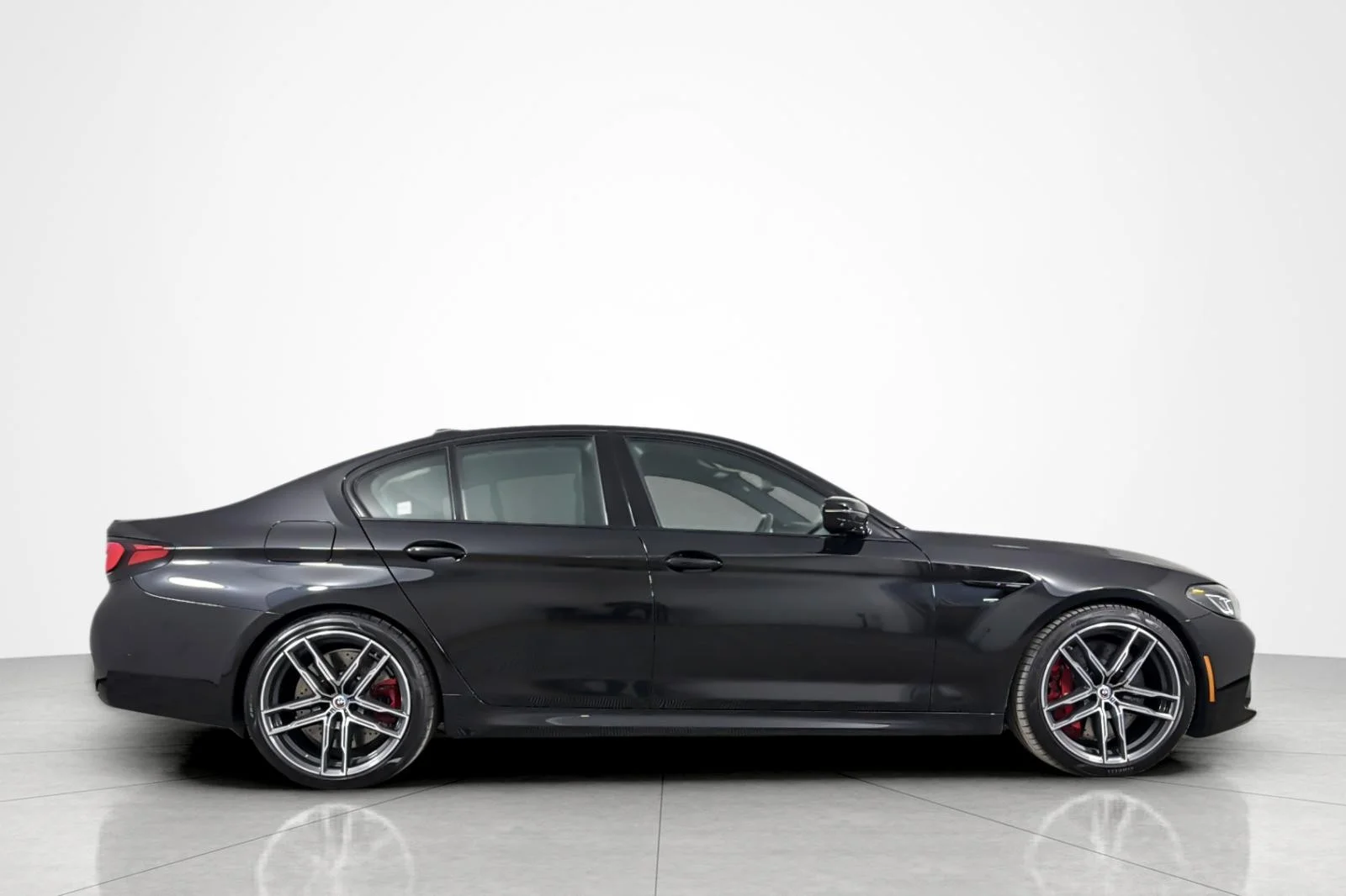 Used 2023 BLACK SAPPHIRE BMW Sedan image 6