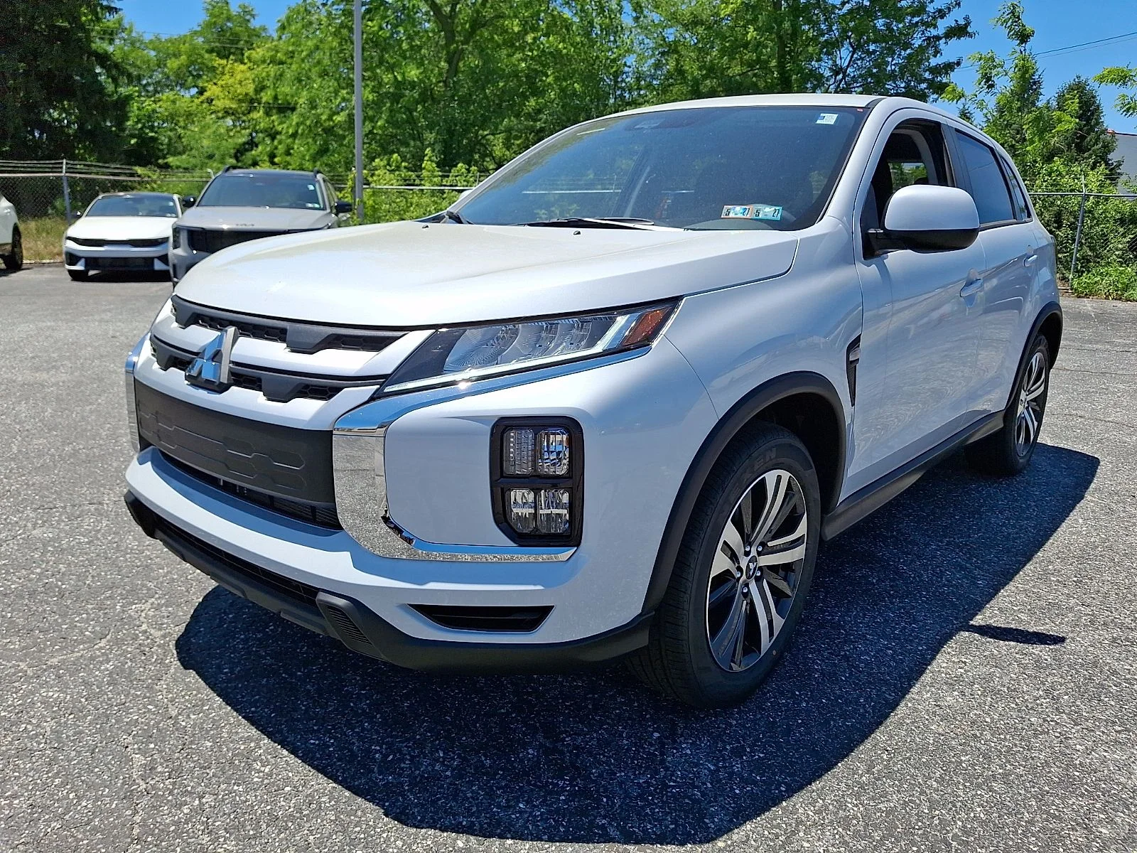New 2026 White Mitsubishi 2.0 ES image 4