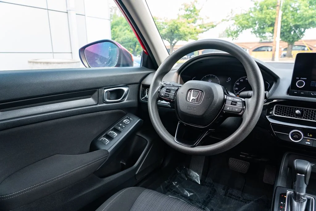 Used 2022 Red Honda LX image 11