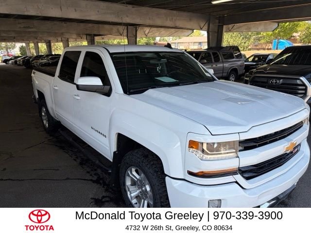 Used 2017 White Chevrolet LT image 3