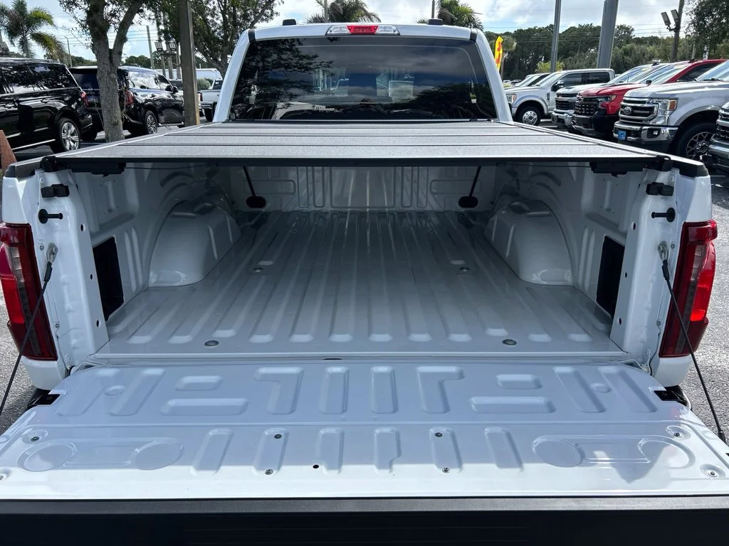 New 2026 Oxford White Ford XL image 33