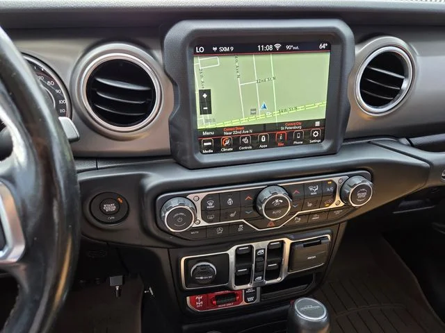 Certified Used 2020 White Jeep Rubicon image 24