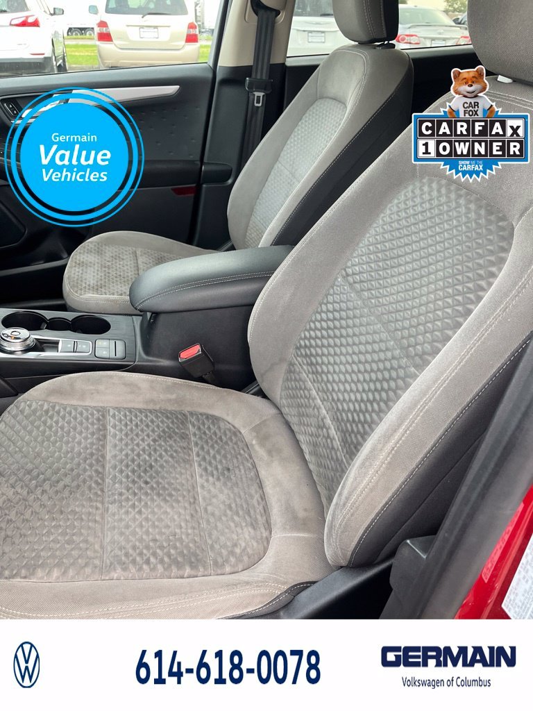 Used 2020 Red Metallic Ford SE image 17