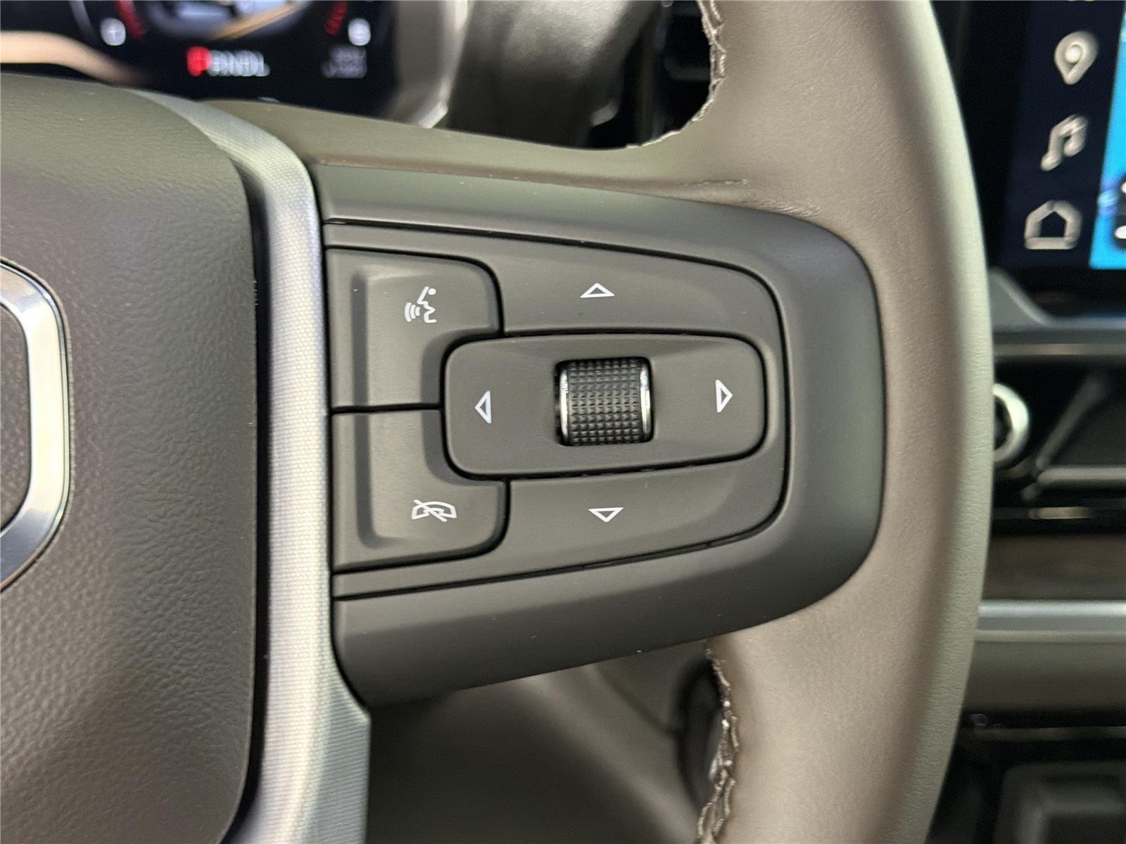 2026 GMC Sierra 1500 SLT - Photo 25