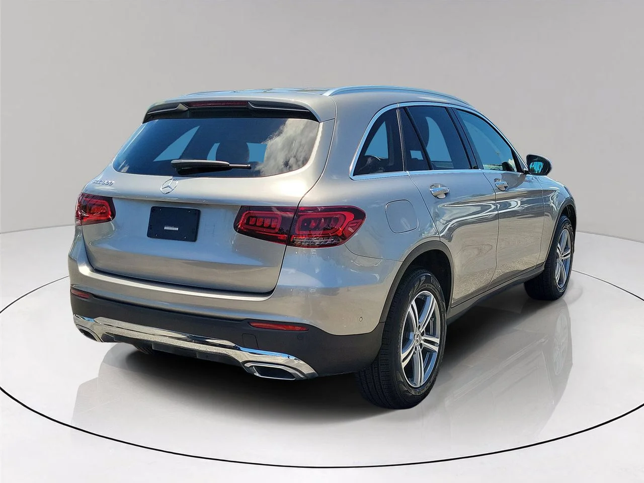 Certified Used 2022 Silver Mercedes-Benz GLC 300 image 4