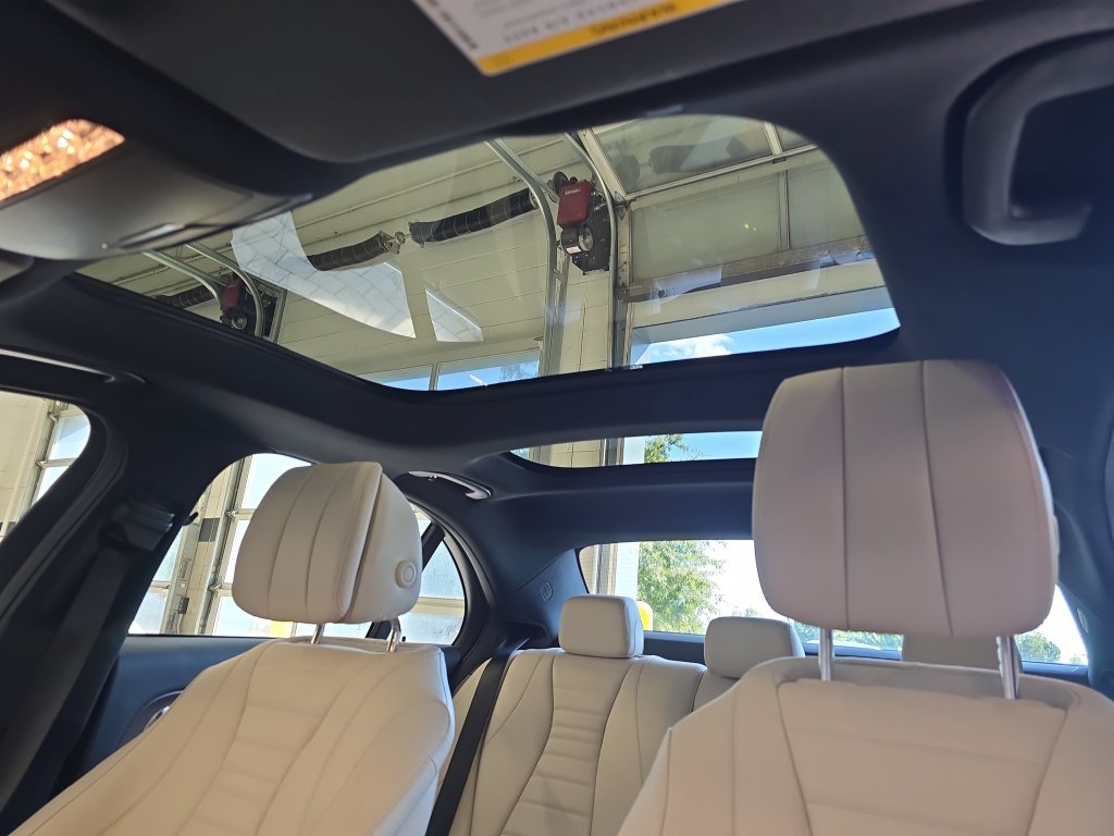 Certified Used 2022 White Mercedes-Benz E 450 image 32