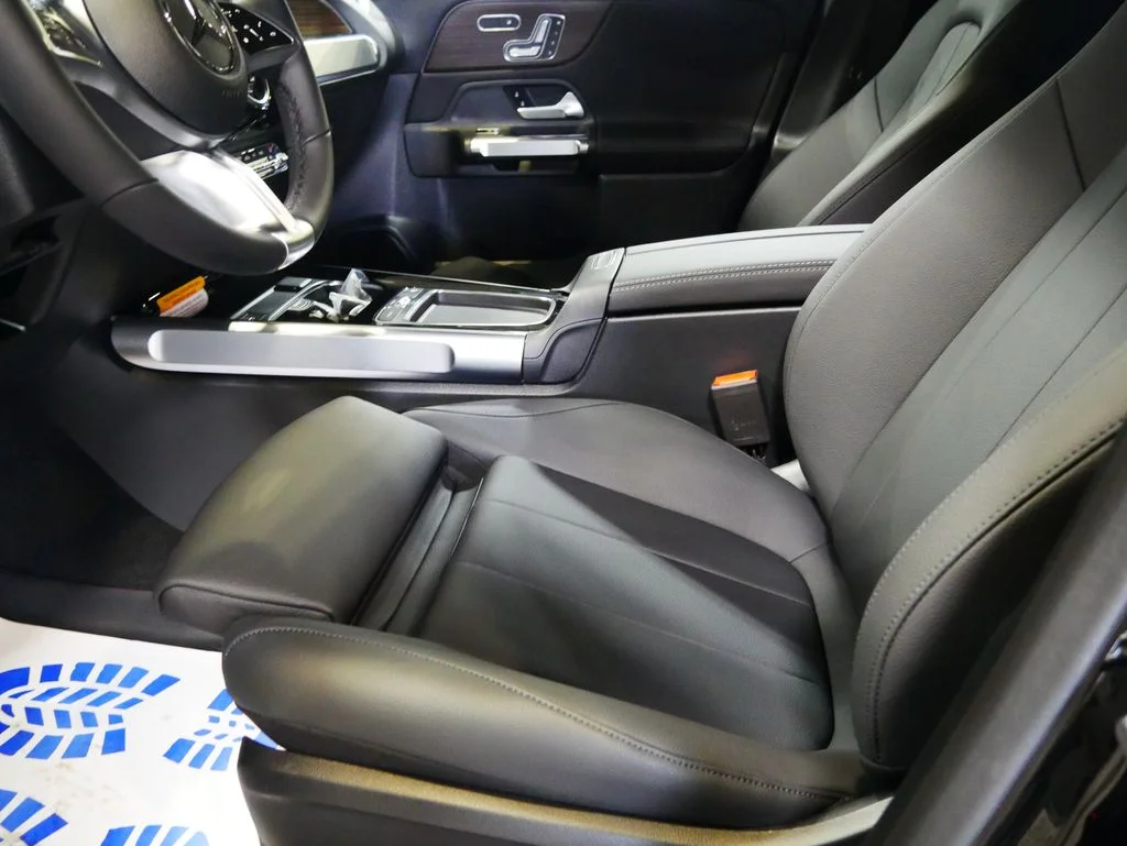 New 2026 Night Black Mercedes-Benz GLB 250 image 49
