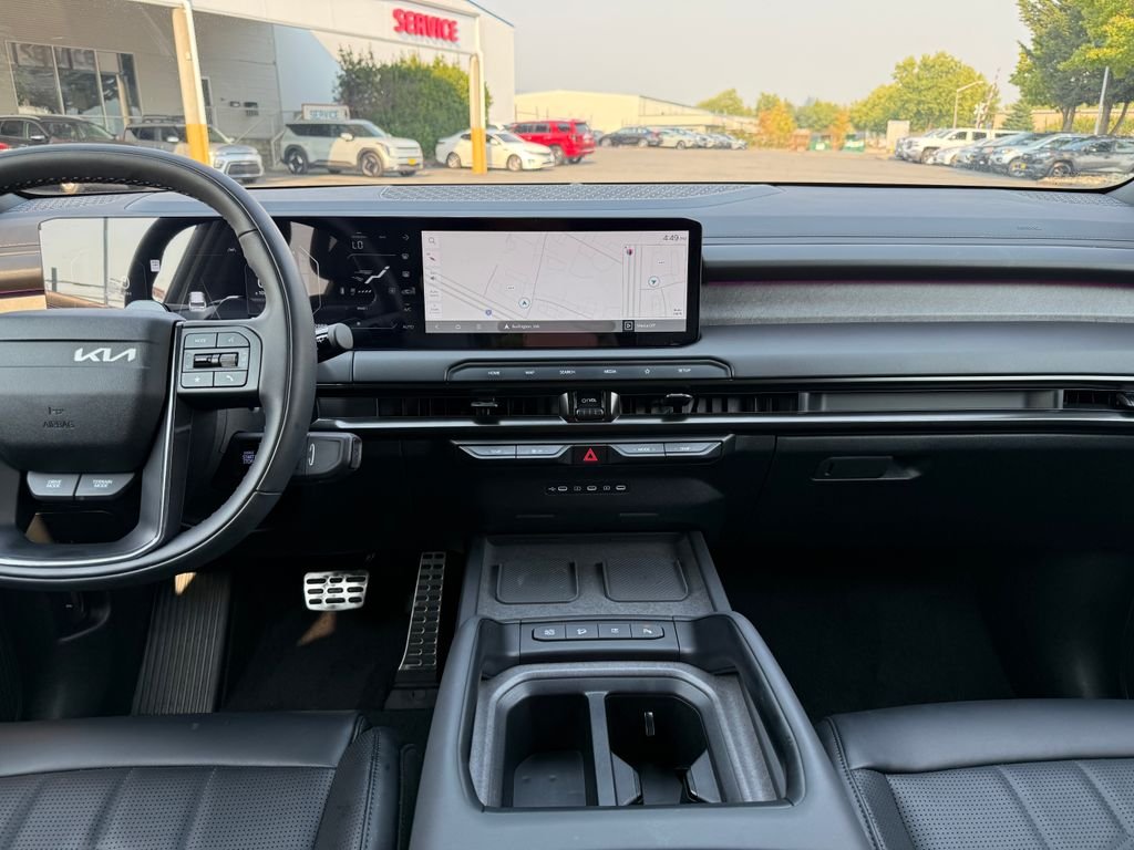 Certified Used 2027 White Kia X-Line SX image 25