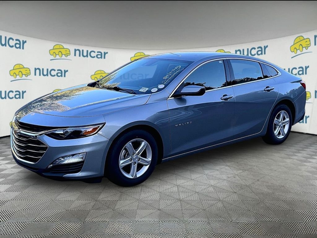 Used 2024 Gray Chevrolet LT image 3