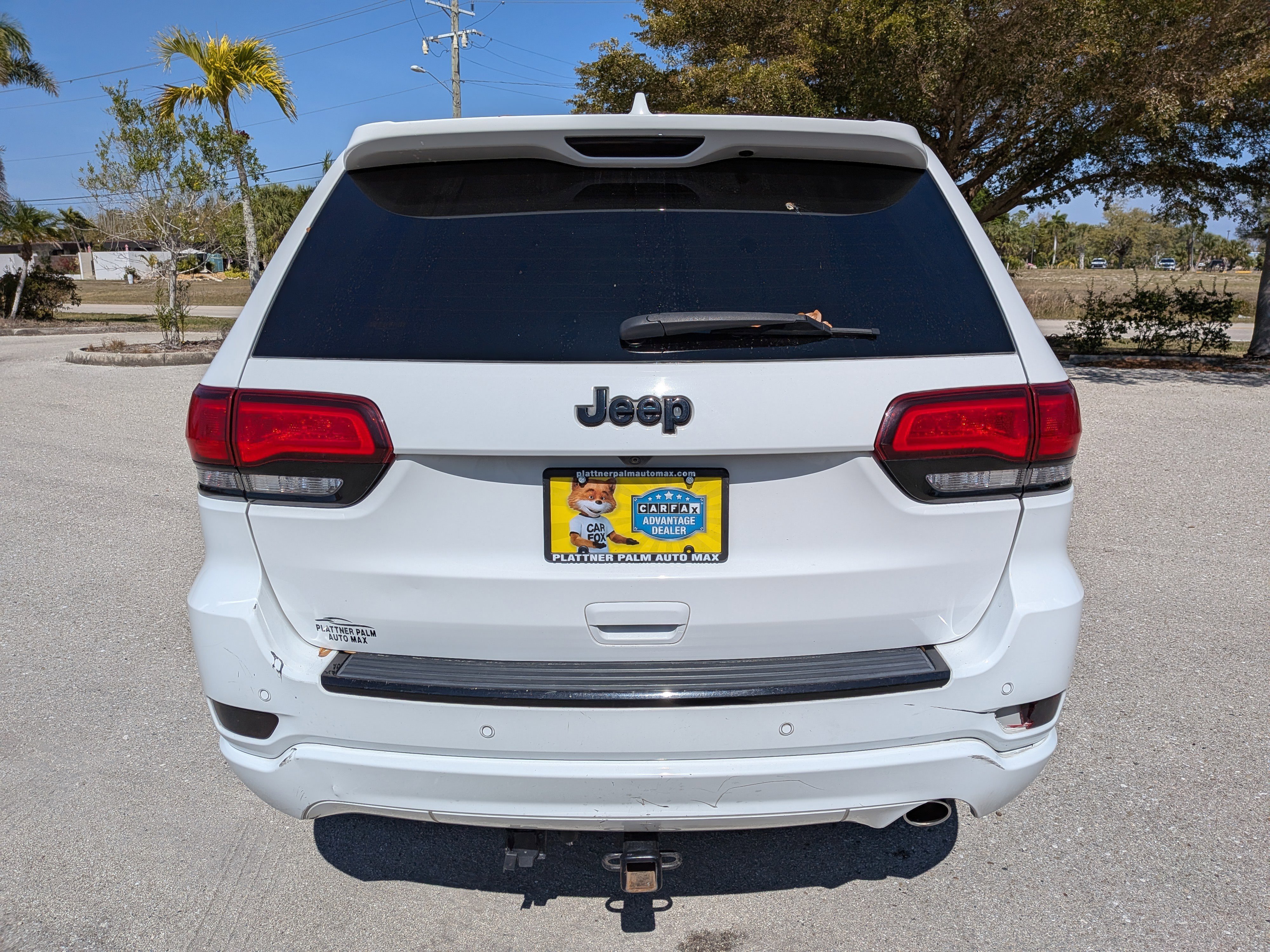 Used 2018 Bright White Clearcoat Jeep Altitude image 5
