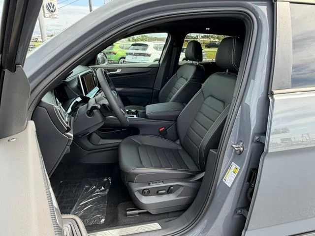 New 2026 Pure Gray Volkswagen 2.0T SEL R-Line Black image 8