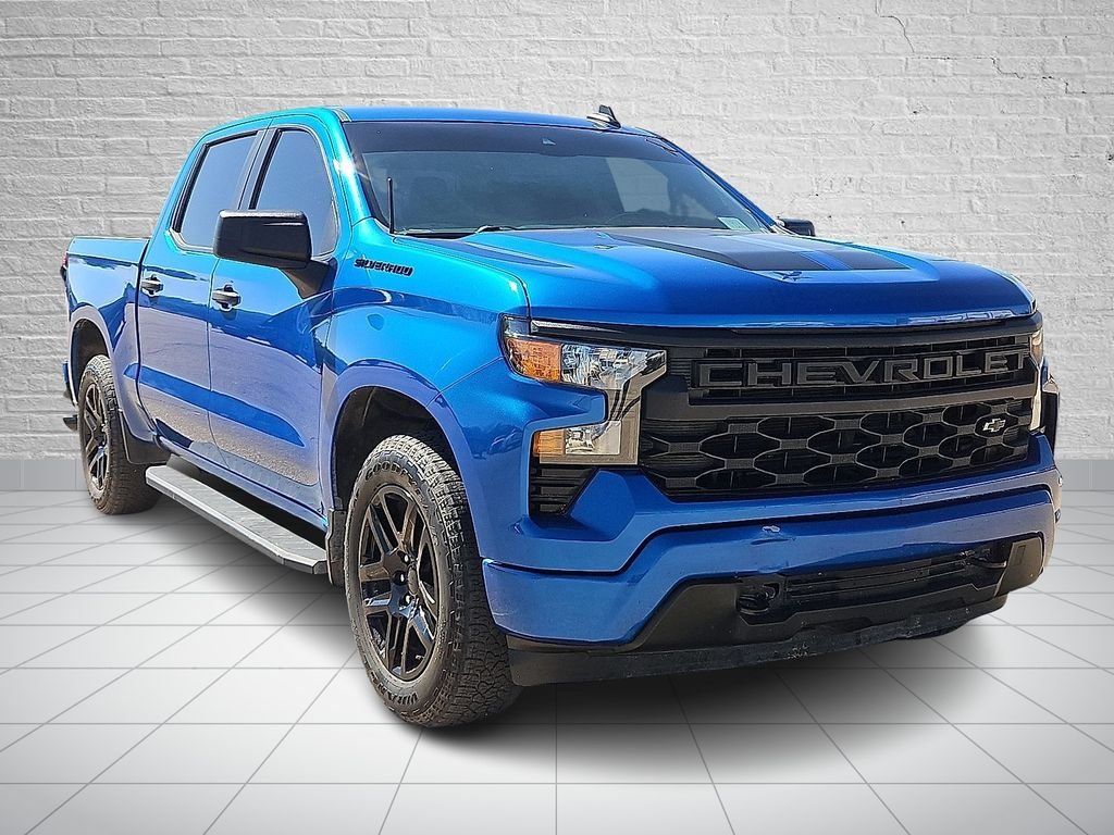 Used 2023 Blue Chevrolet Custom image 6