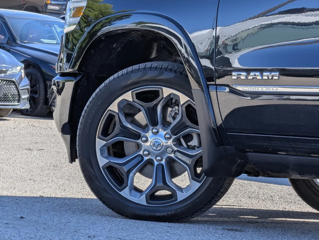 Used 2023 Black RAM Limited - - 4x4 - Pano Sunroof - 14.4 Uconnect NAV - 360 Camera & More! image 10