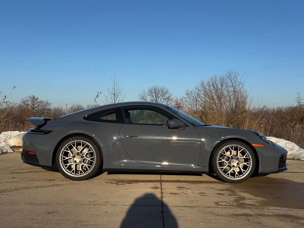 2026 Porsche 911 - Photo 8