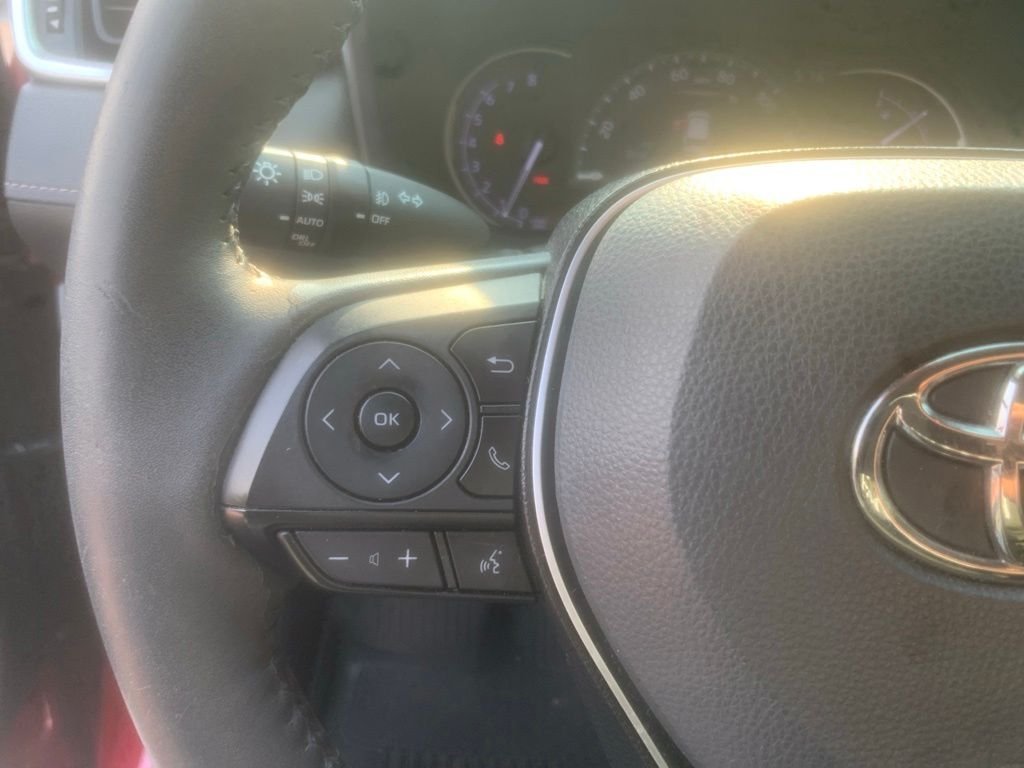 Used 2019 Pearl Toyota Limited image 14