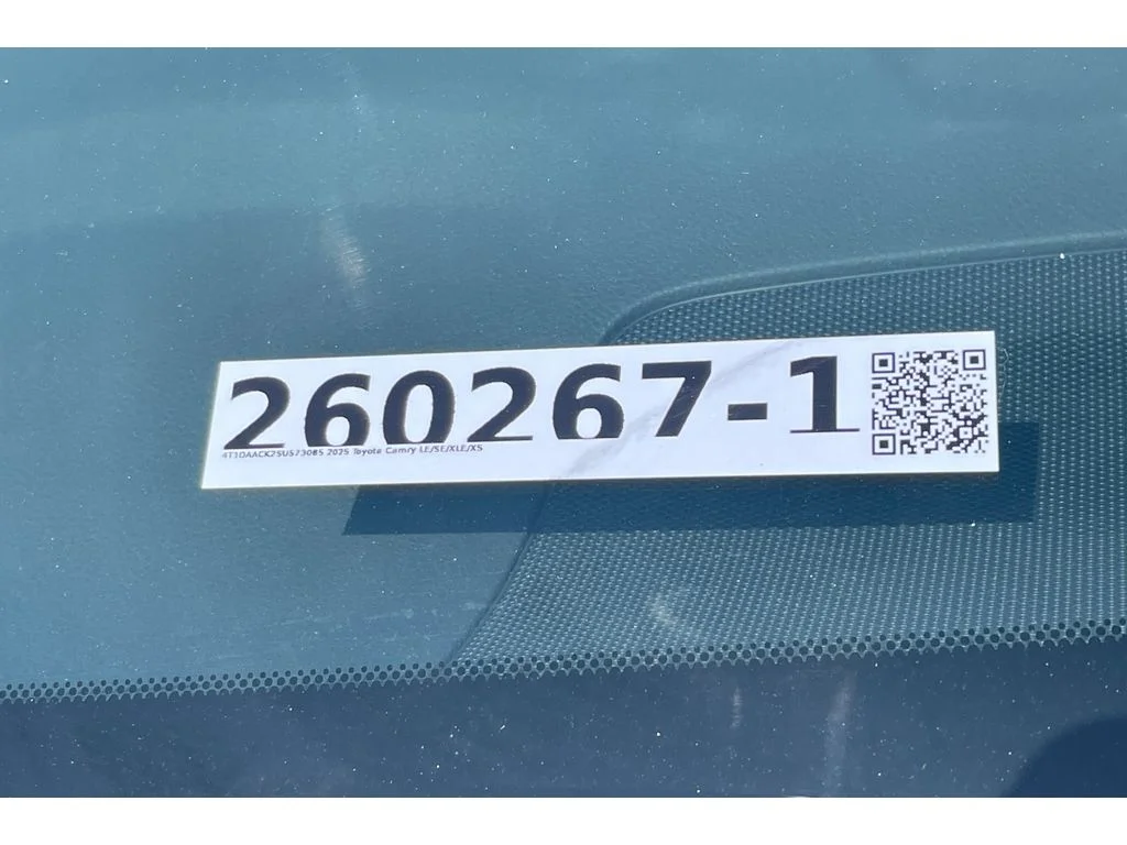 Used 2025 Ice Cap Toyota SE image 53