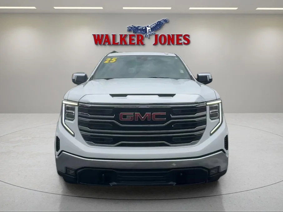Used 2025 Summit White GMC SLT image 2