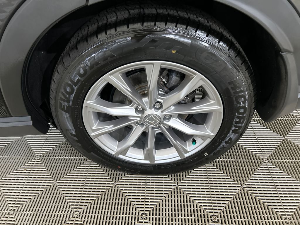 Used 2024  Honda EX-L image 9