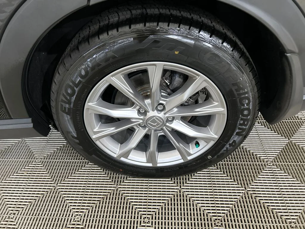Used 2024  Honda EX-L image 9