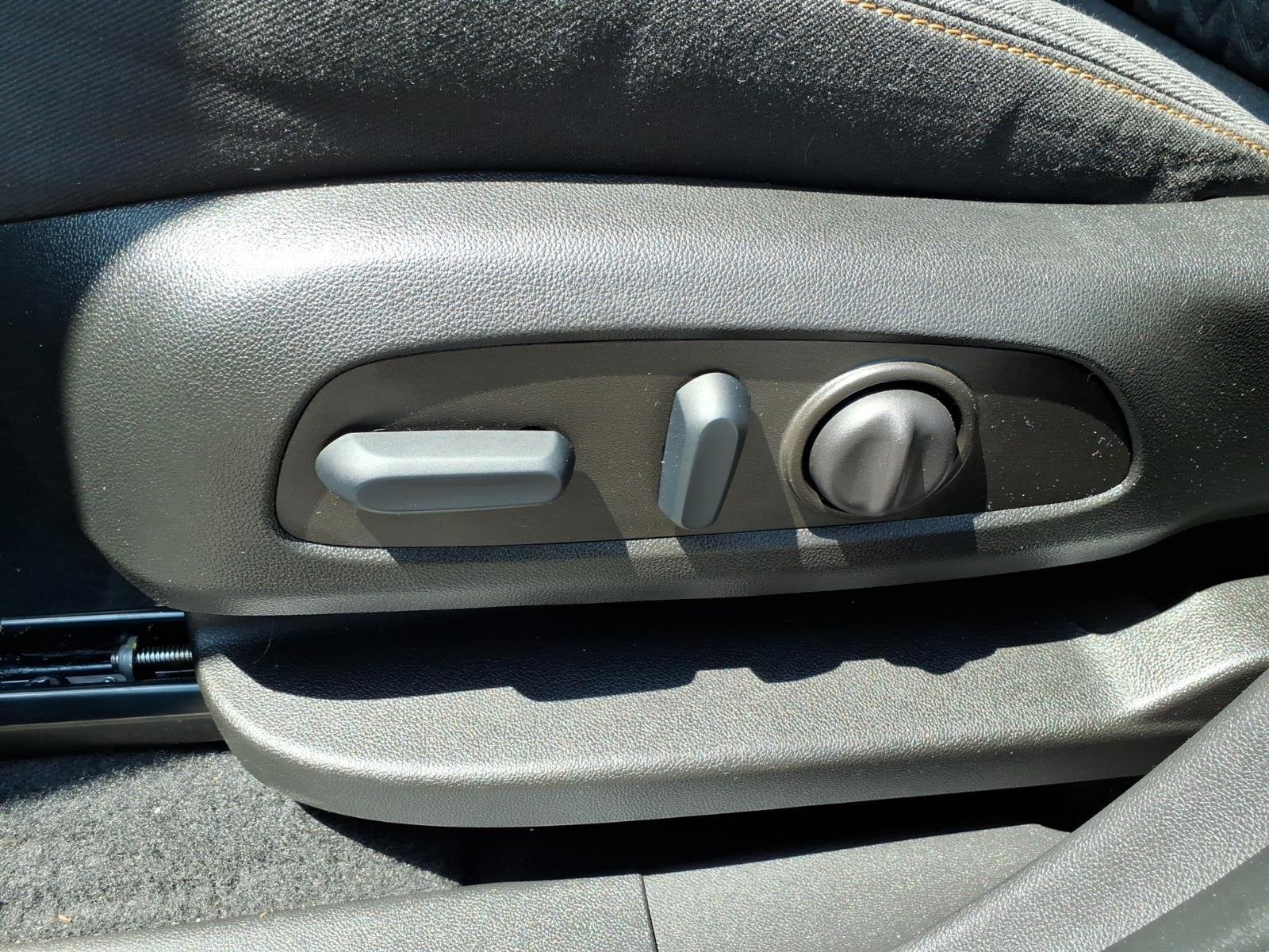 Used 2022 Blue Glow Metallic Chevrolet LT image 15