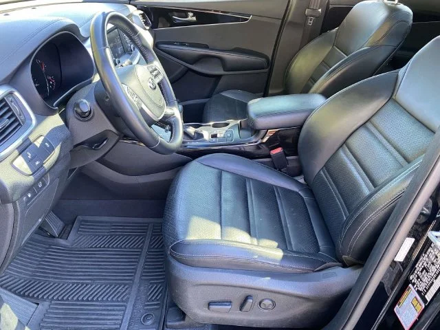 Certified Used 2020 Ebony Black Kia EX image 9