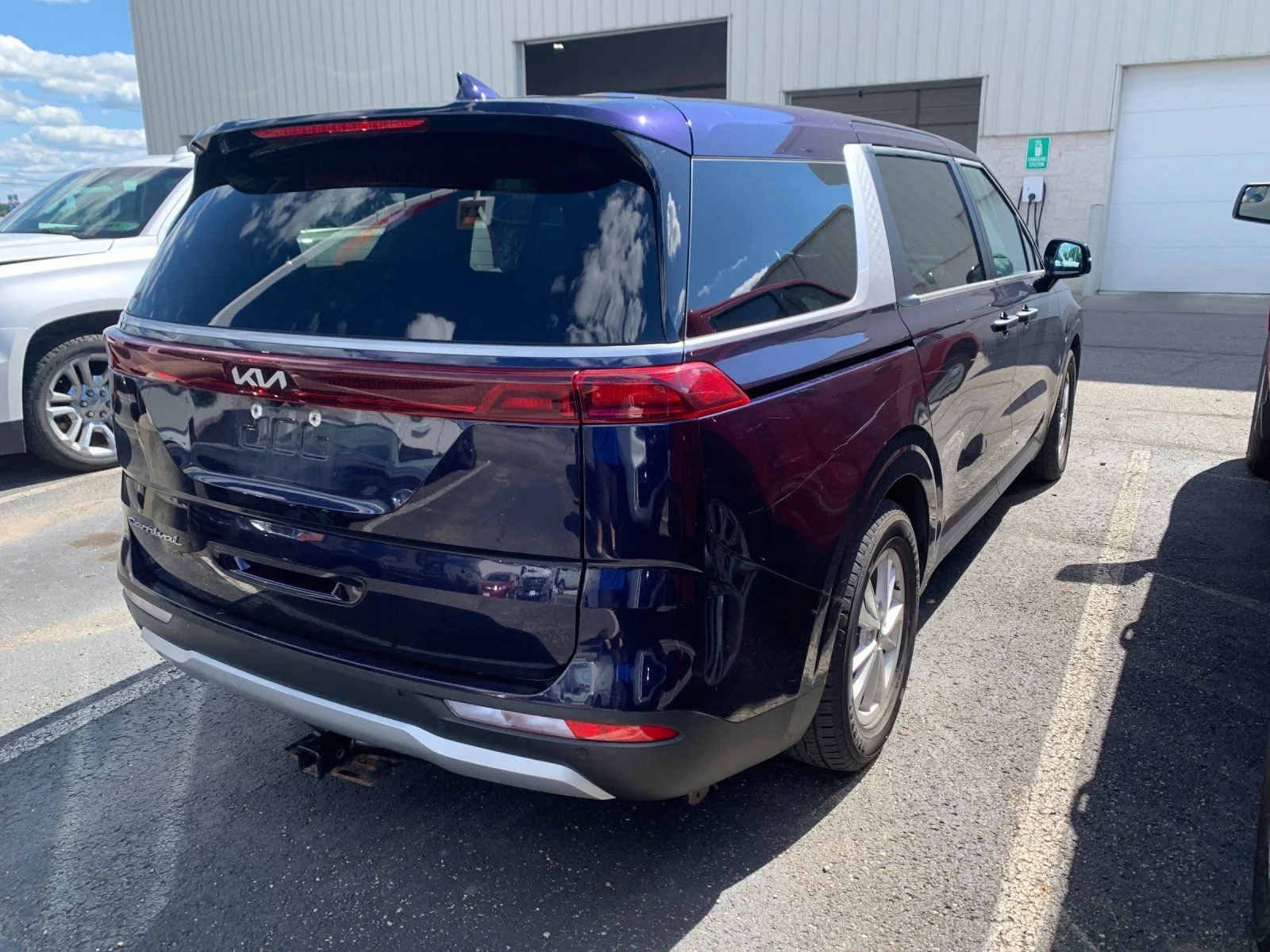 Used 2022 Blue Kia LX Seat Package image 2