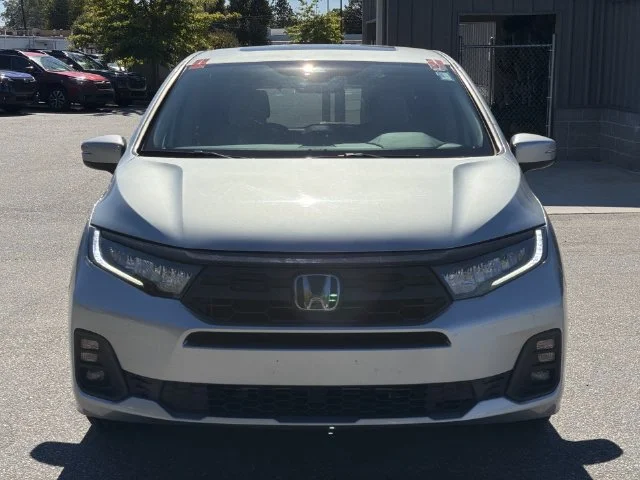 Used 2025  Honda EX-L image 16