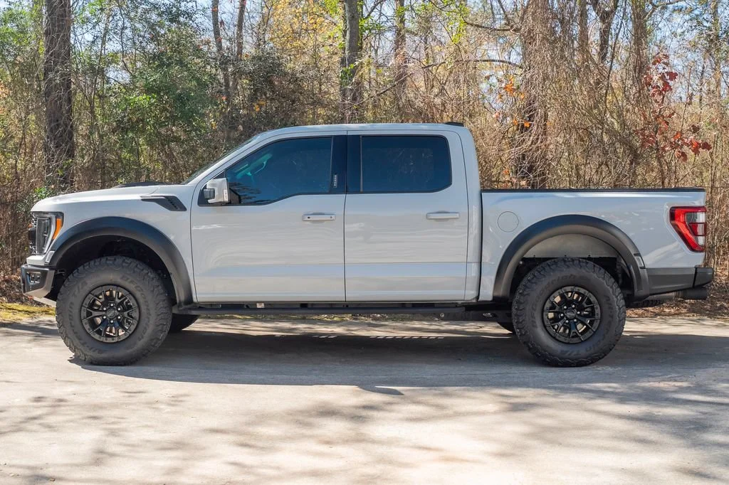 Used 2023 Gray Ford Raptor image 46