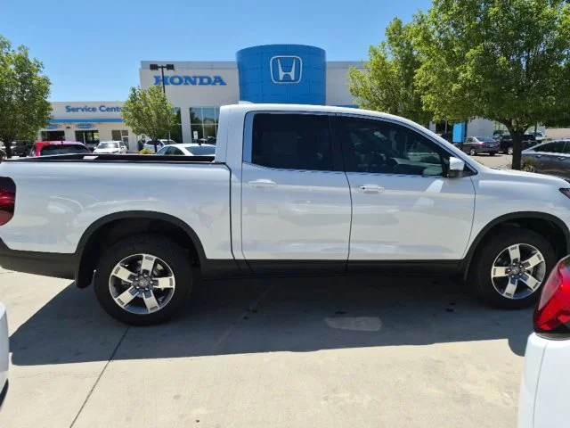 New 2026 Platinum White Pearl Honda RTL image 11