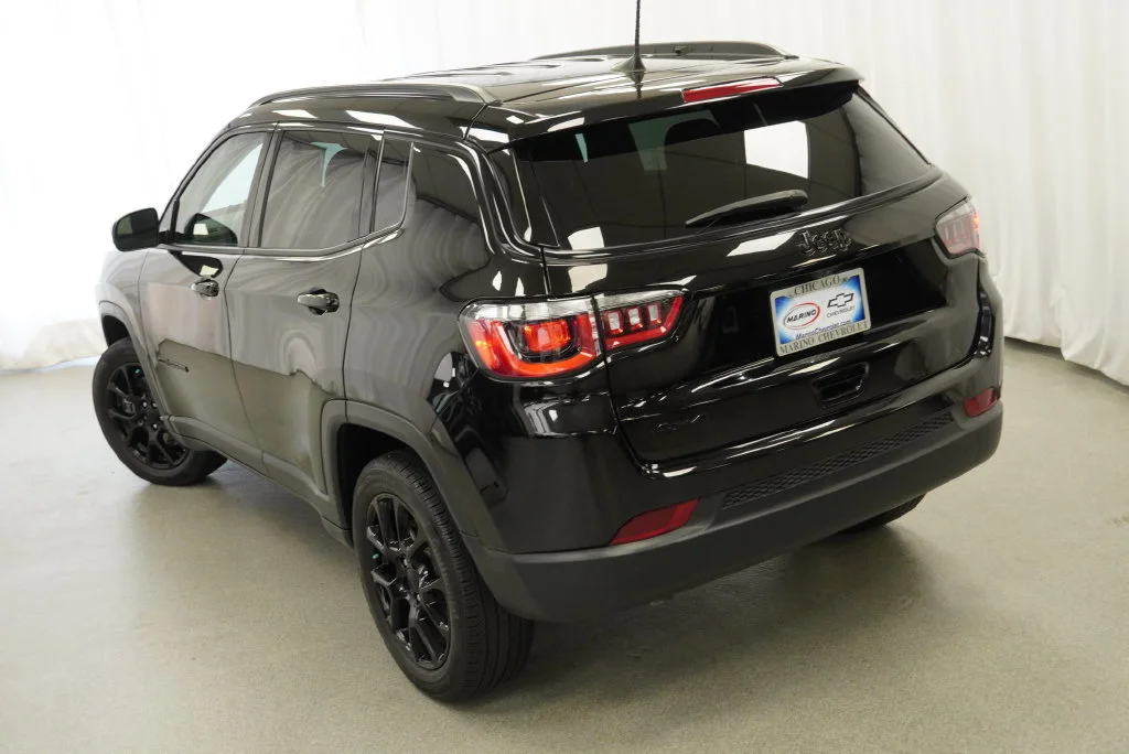Used 2023 Black Jeep Altitude 4x4 image 37