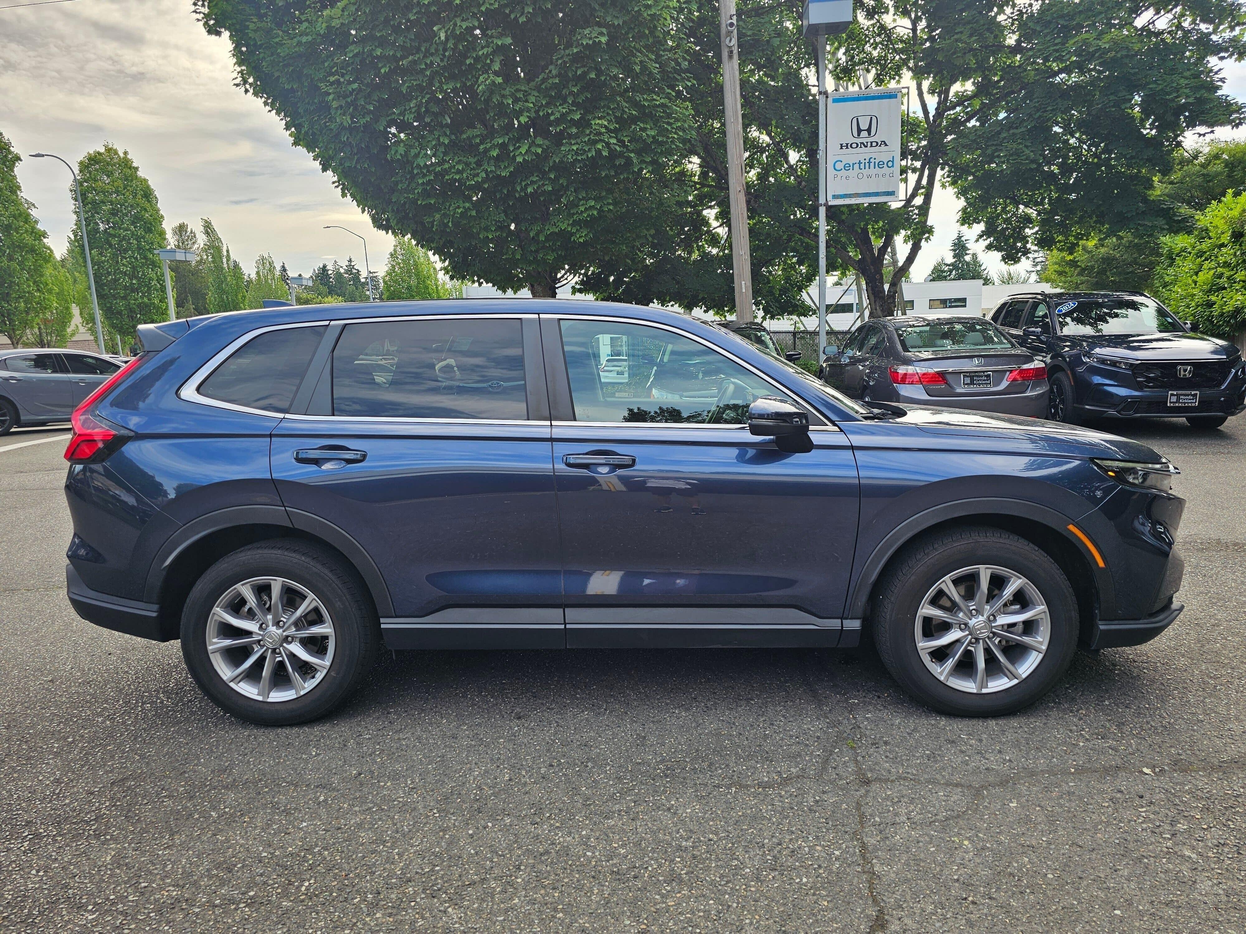 Used 2023 Canyon River Blue Metallic Honda EX image 8
