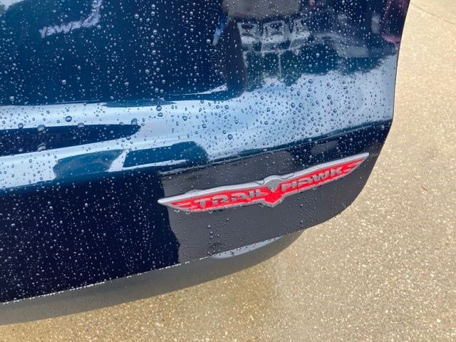 New 2026 Fathom Blue Pearl-Coat Exterior Paint Jeep Trailhawk image 22